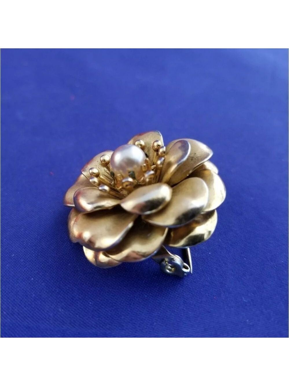 CORO VINTAGE WILD ROSE BROOCH/PIN WITH PEARL CENTER EUC - Picture 5 of 10